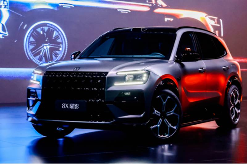 极氪8X正式预售，成首款直面BBA的中国高性能旗舰SUV，37.68万元起售